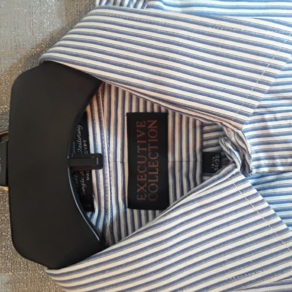 R36 Executive Collection - Picture 2 of 2